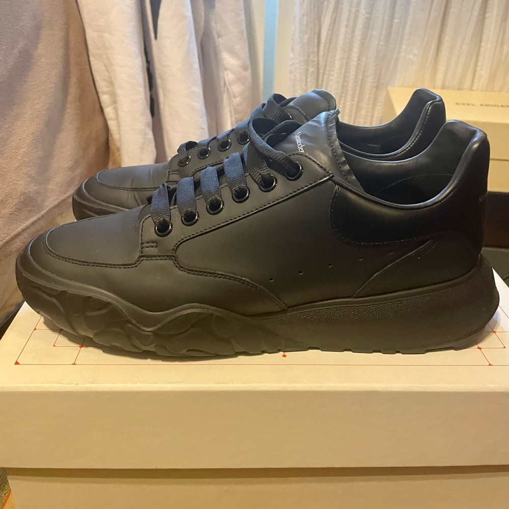 All Black Alexander McQueen Sneaker